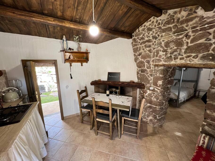 Muristene Pozzo Santa Cristina Paulilatino Bagian luar foto