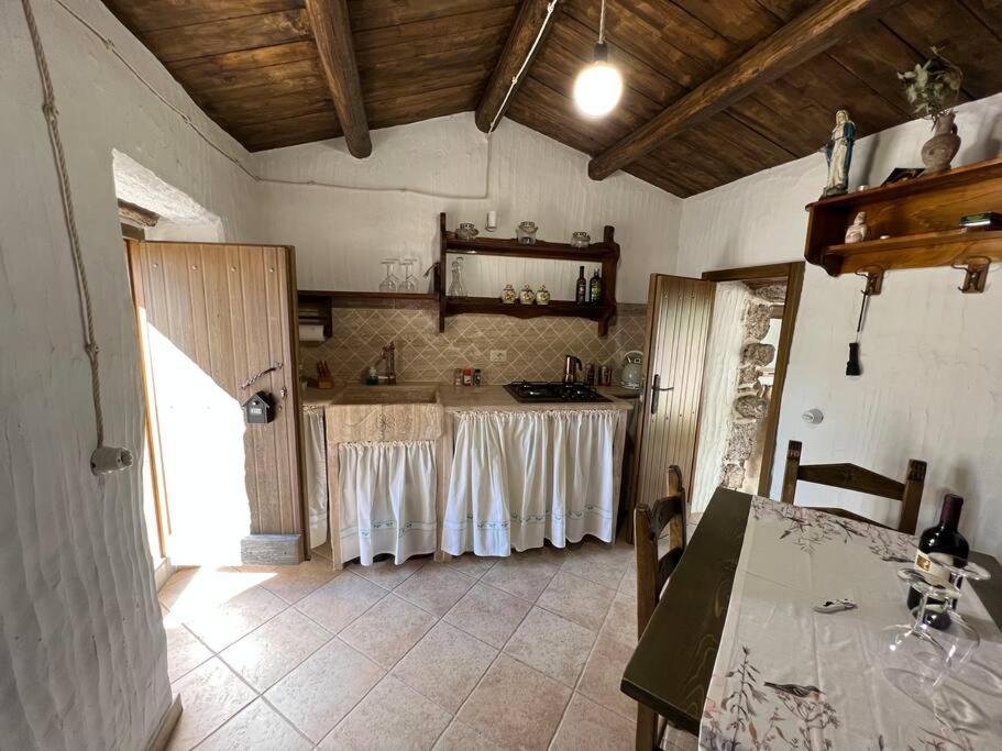 Muristene Pozzo Santa Cristina Paulilatino Bagian luar foto